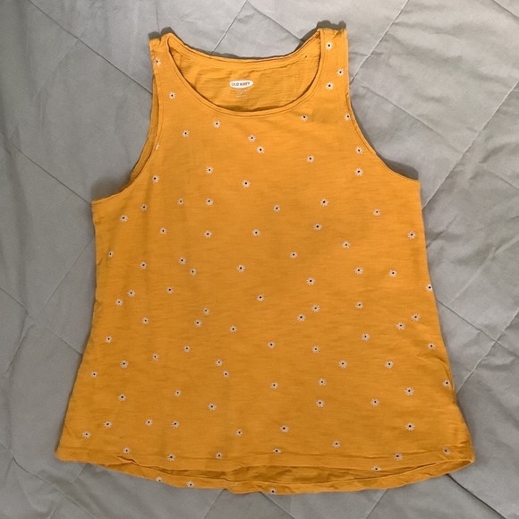 Old Navy Tops - Old Navy daisy everywear tank top small
